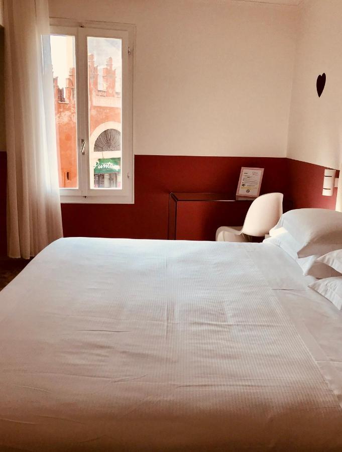 Dolce Verona Suites מראה חיצוני תמונה